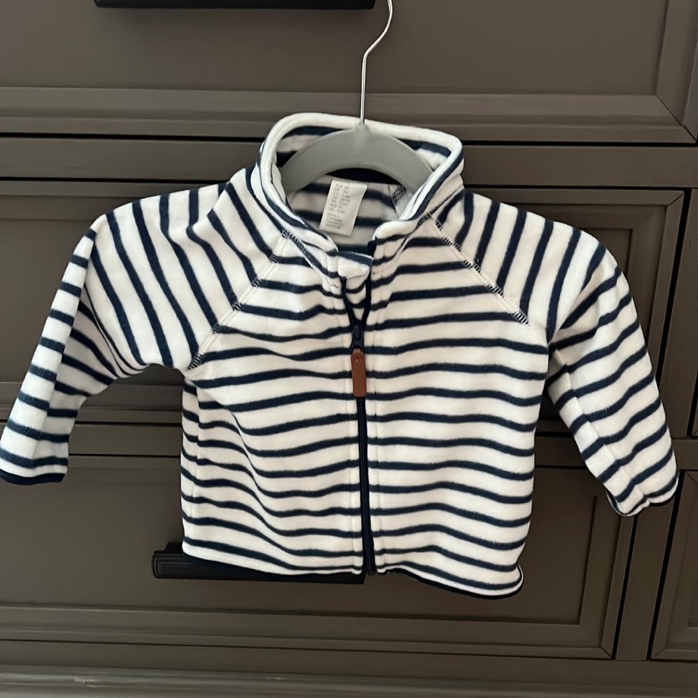 Fleece jacket 6m. Like new!